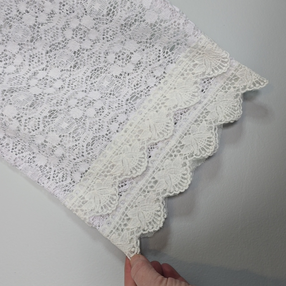 BOO RADLEY LACE TOP - Picture 2 of 8